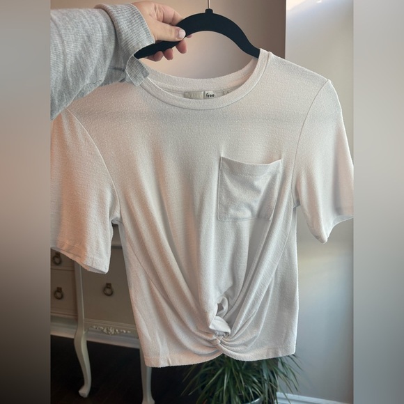 Aritzia Wilfred Free Subah T-Shirt White Knot Front Short Sleeve Crop Size Small - Picture 2 of 3